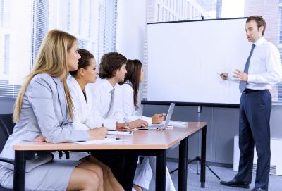 Повышение квалификации новых работников и их переобучение